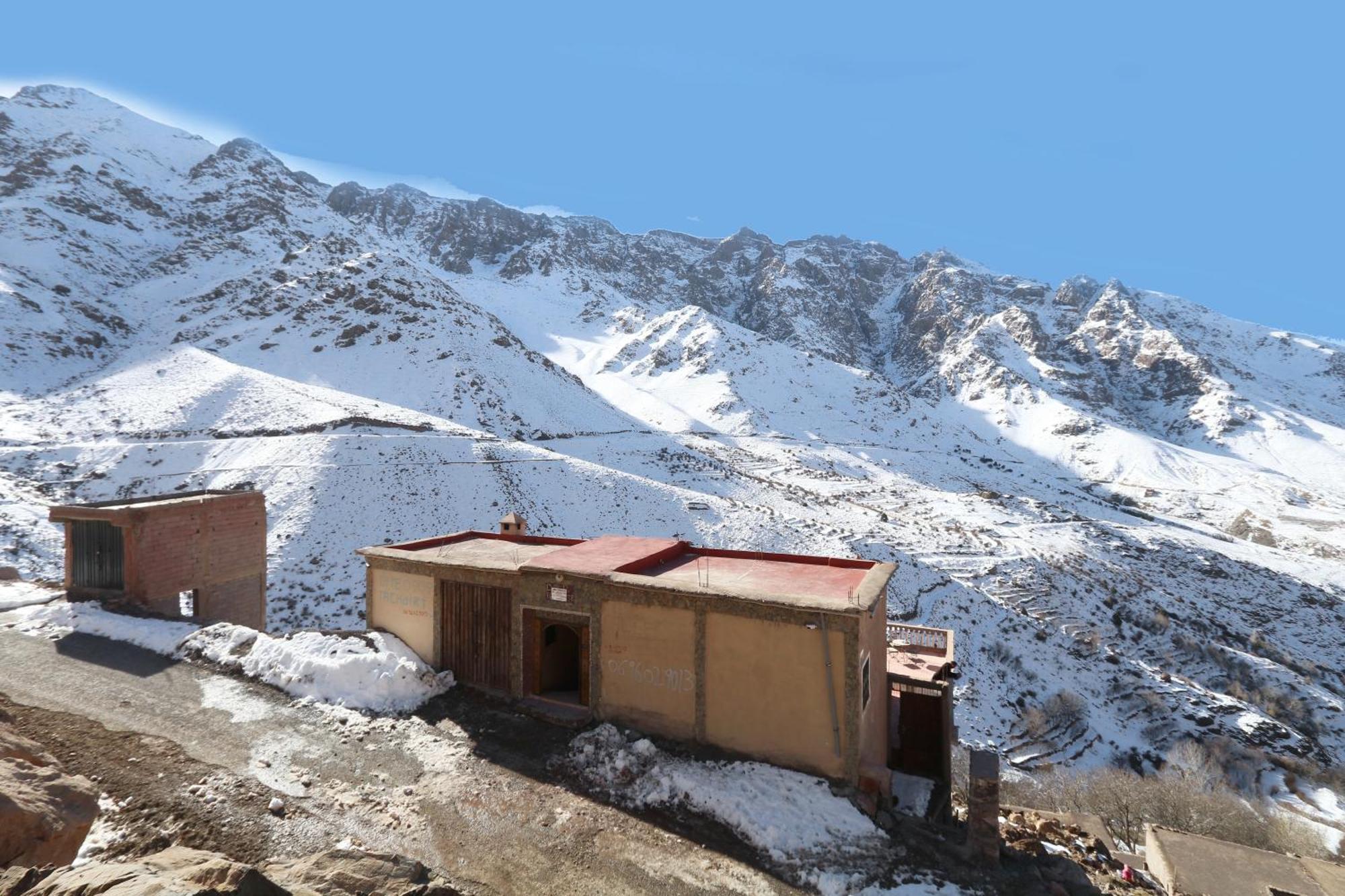 Gite Ogog Tacheddirt Exterior photo