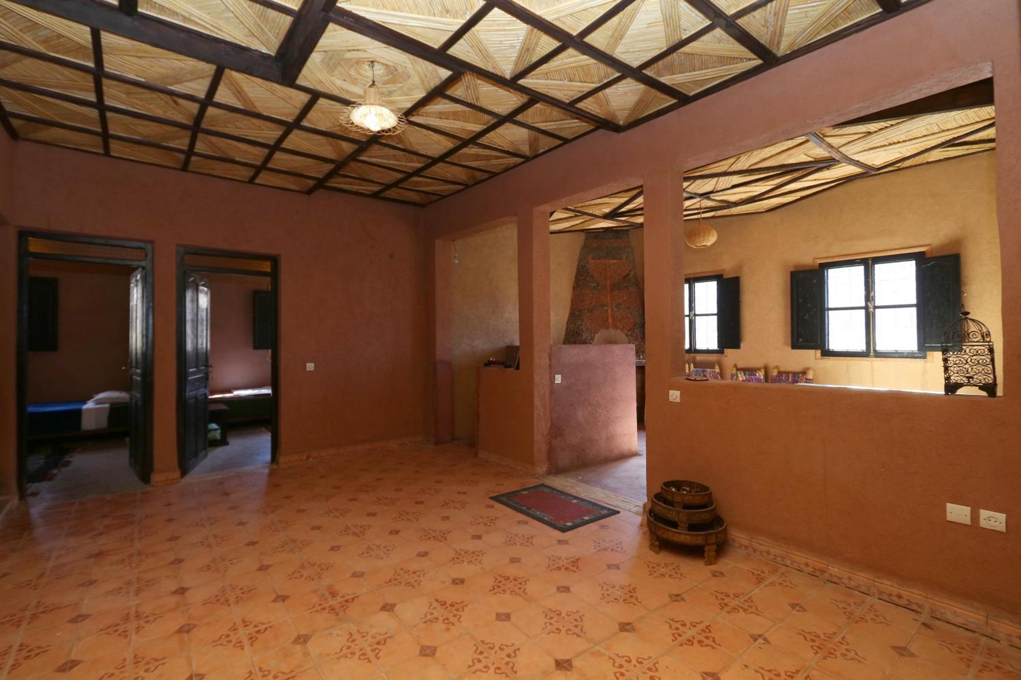 Gite Ogog Tacheddirt Exterior photo